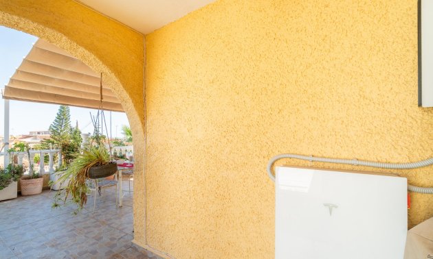 Resale - Villa -
Orihuela Costa - Los Balcones