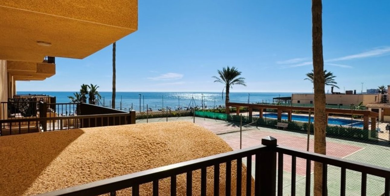 Resale - Apartment / flat -
Torrevieja - Los Europeos