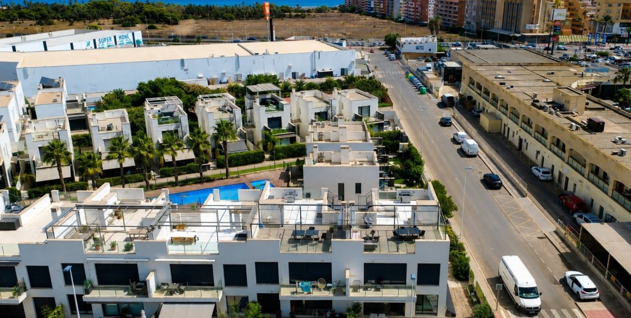 Reventa - Apartamento / piso -
Orihuela Costa - Punta Prima