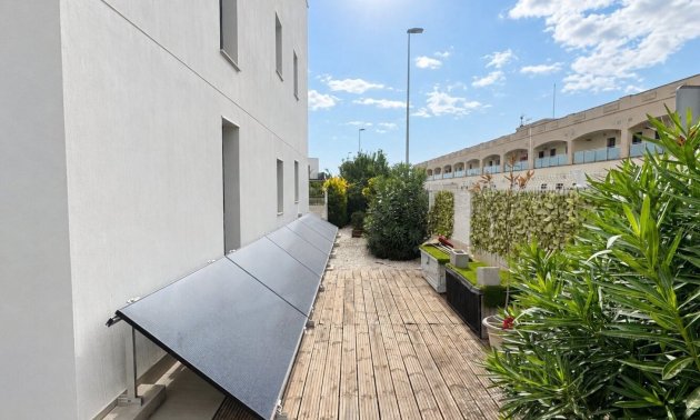 Reventa - Apartamento / piso -
Orihuela Costa - Punta Prima