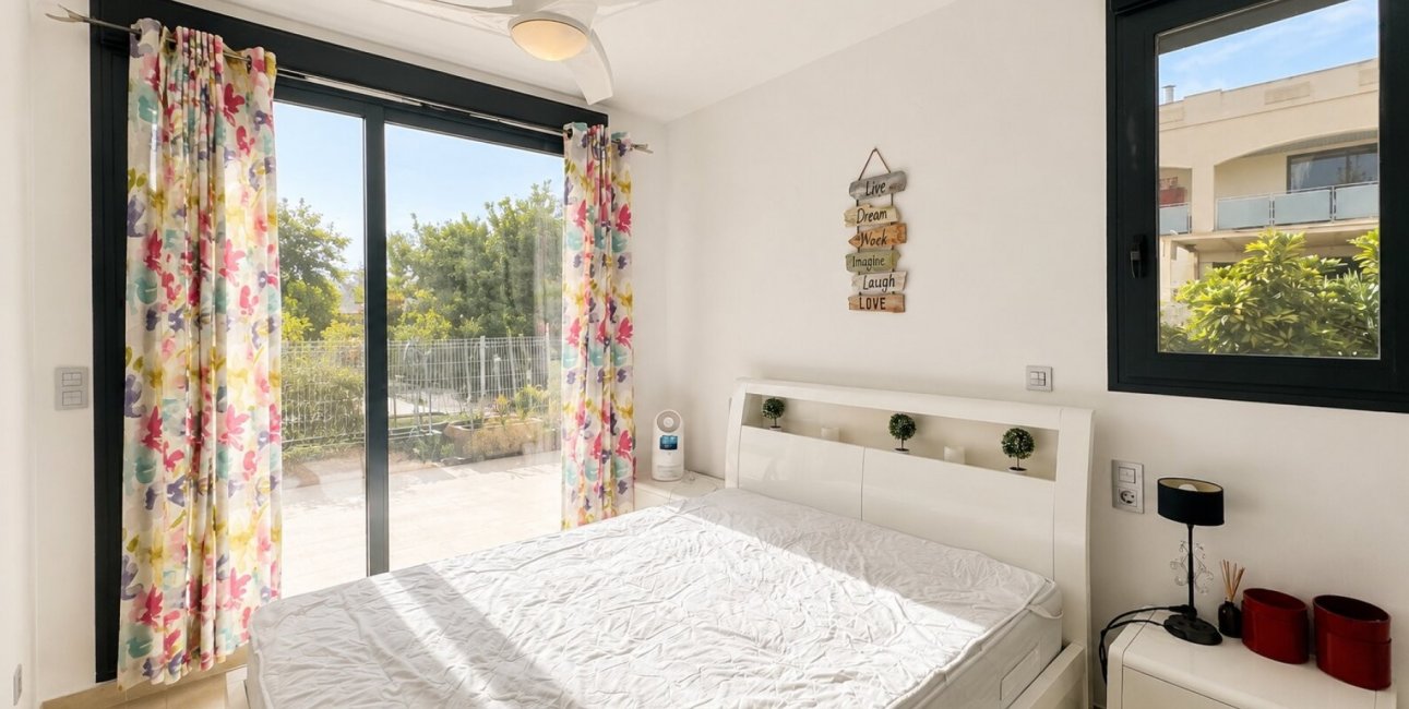 Reventa - Apartamento / piso -
Orihuela Costa - Punta Prima