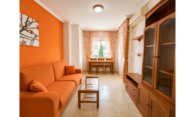 Resale - Apartment / flat -
Torrevieja - Playa Del Cura