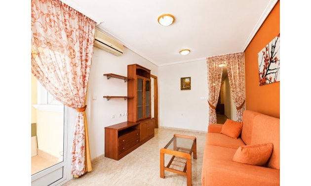 Resale - Apartment / flat -
Torrevieja - Playa Del Cura