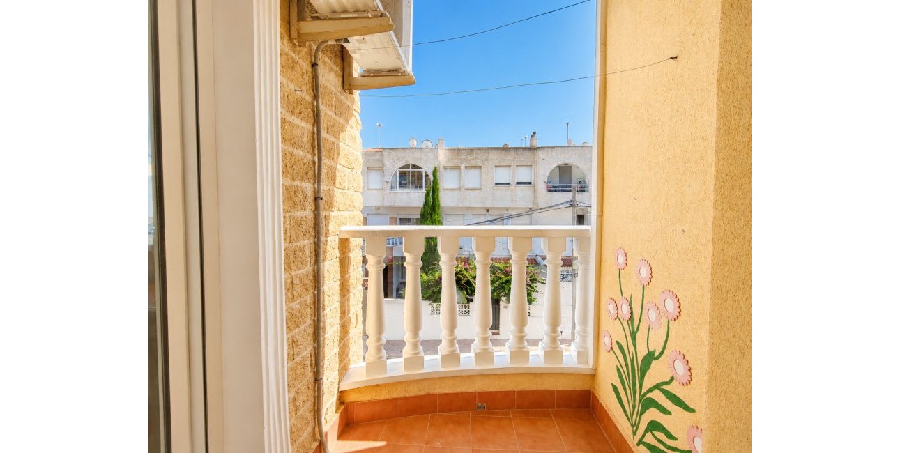 Resale - Apartment / flat -
Torrevieja - Playa Del Cura