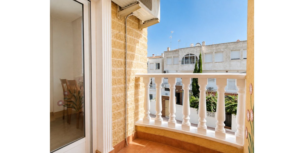 Resale - Apartment / flat -
Torrevieja - Playa Del Cura