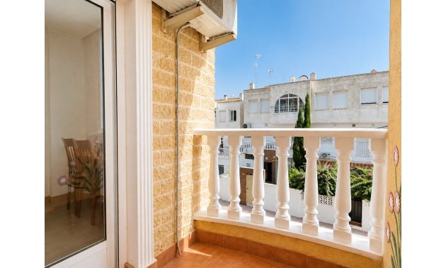 Resale - Apartment / flat -
Torrevieja - Playa Del Cura
