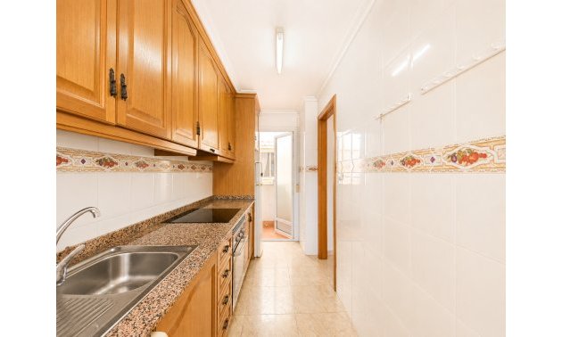 Resale - Apartment / flat -
Torrevieja - Playa Del Cura