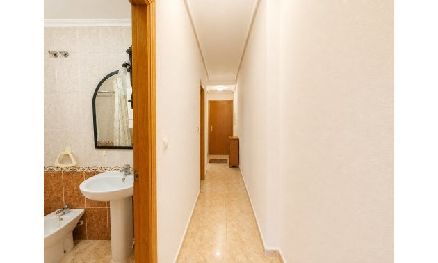 Resale - Apartment / flat -
Torrevieja - Playa Del Cura