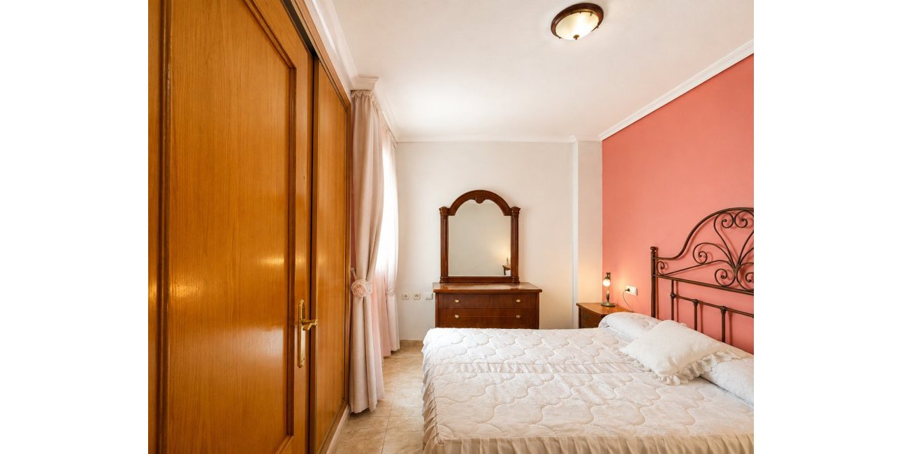 Resale - Apartment / flat -
Torrevieja - Playa Del Cura