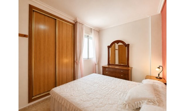 Resale - Apartment / flat -
Torrevieja - Playa Del Cura