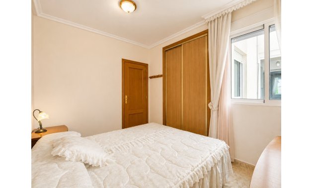 Resale - Apartment / flat -
Torrevieja - Playa Del Cura