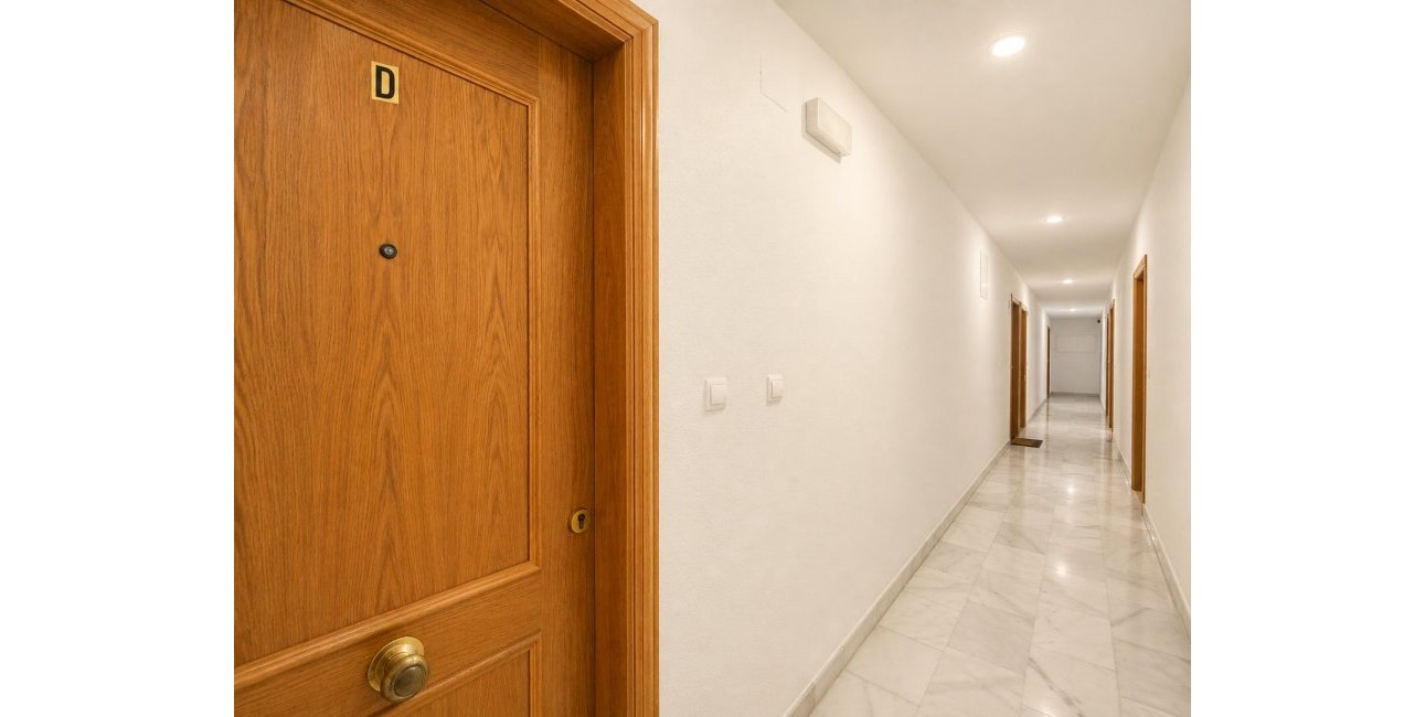 Resale - Apartment / flat -
Torrevieja - Playa Del Cura
