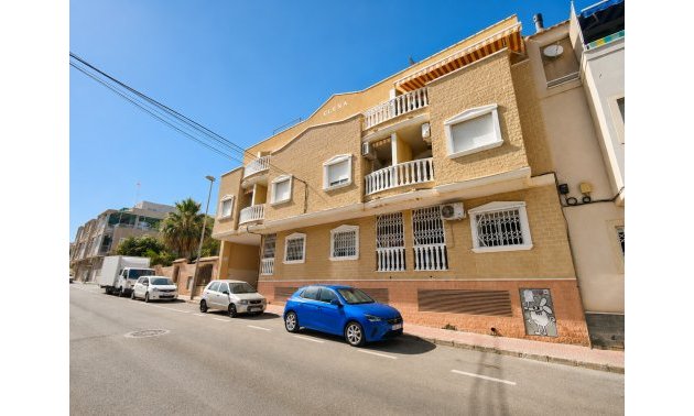 Resale - Apartment / flat -
Torrevieja - Playa Del Cura