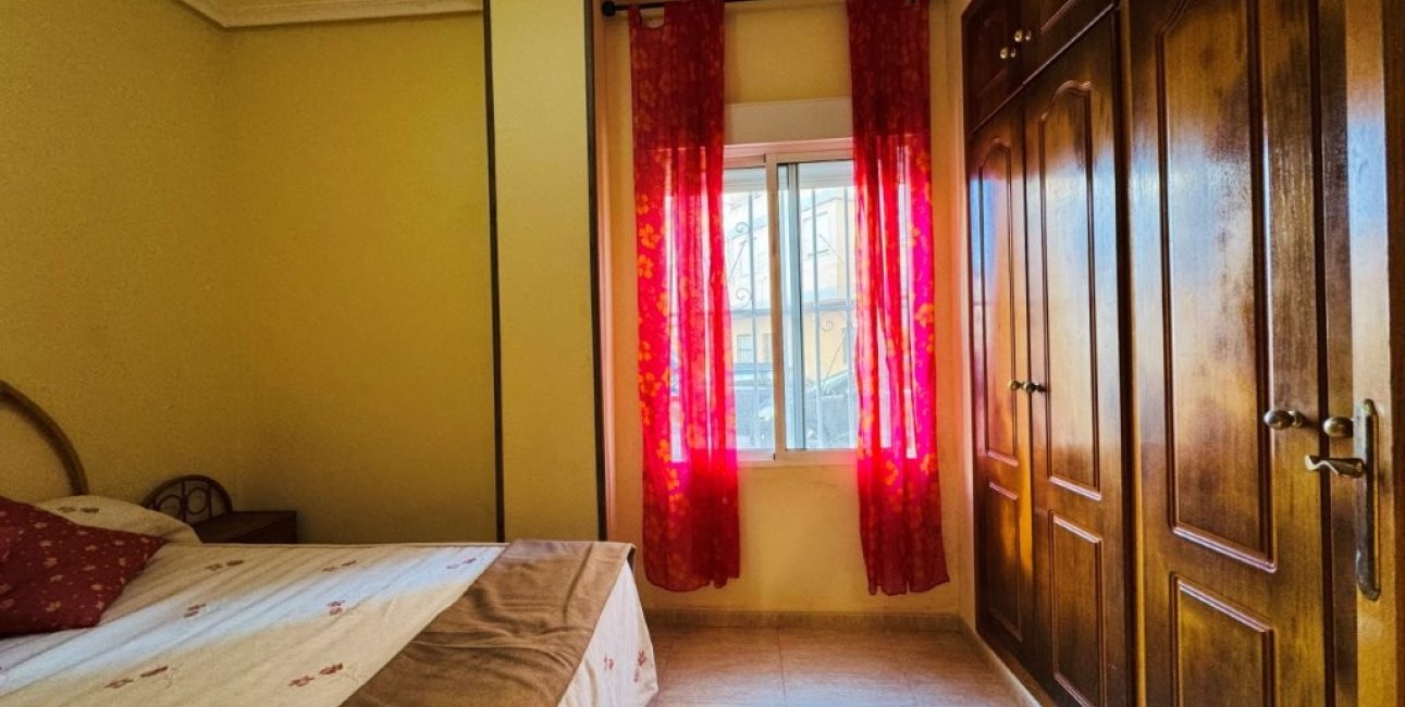 Resale - Apartment / flat -
Torrevieja - La Mata