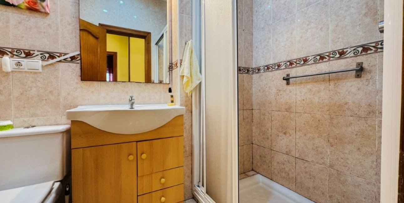 Resale - Apartment / flat -
Torrevieja - La Mata