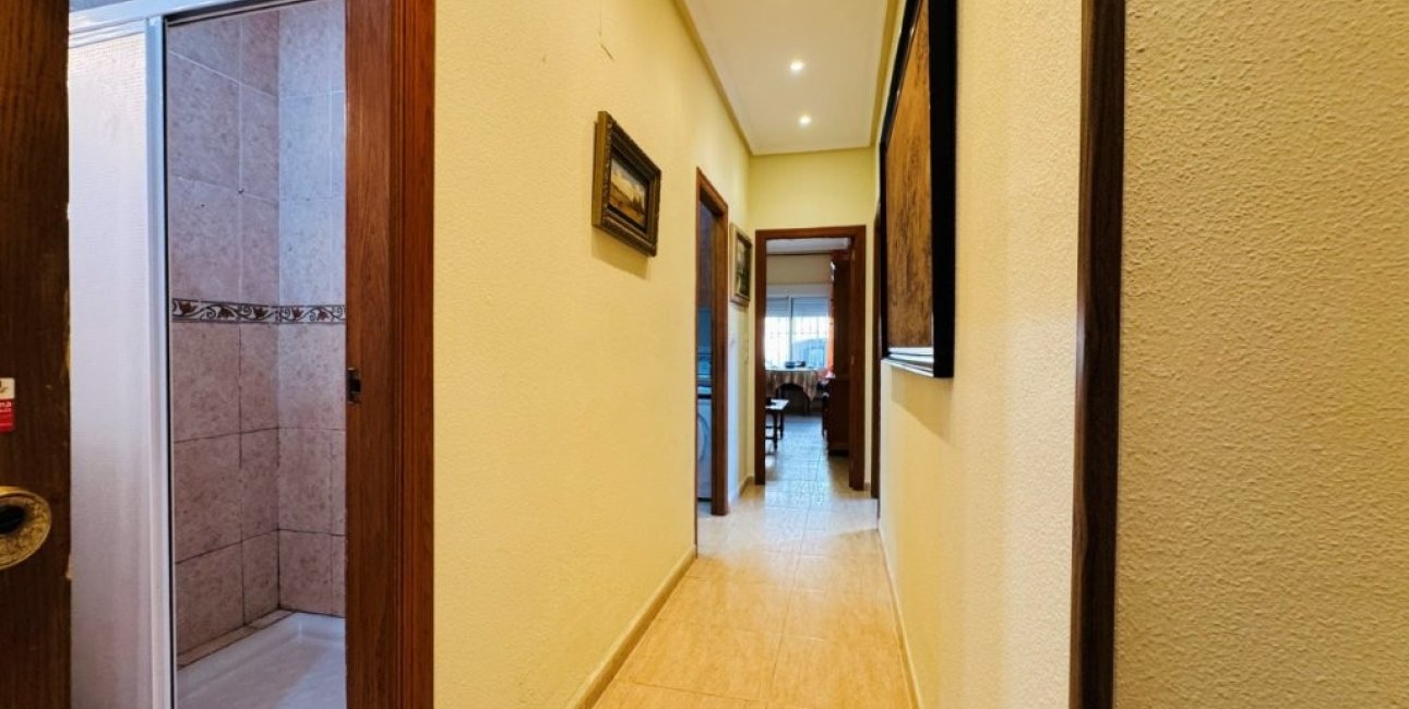 Resale - Apartment / flat -
Torrevieja - La Mata