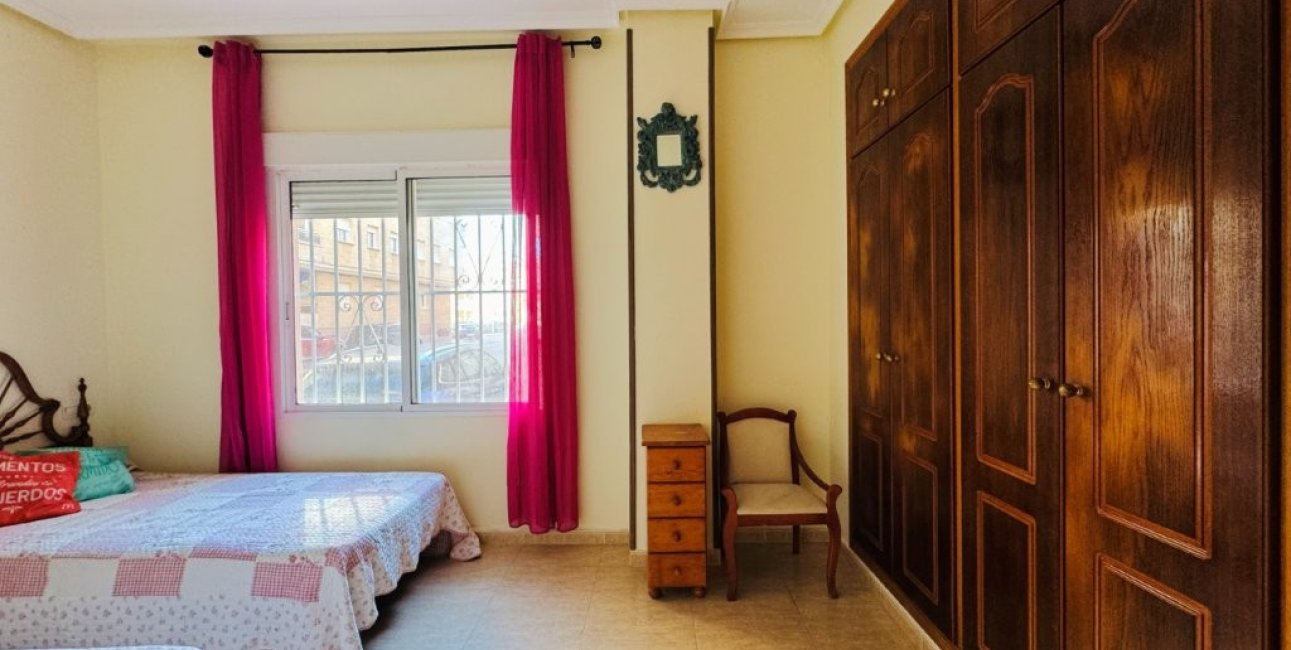 Resale - Apartment / flat -
Torrevieja - La Mata