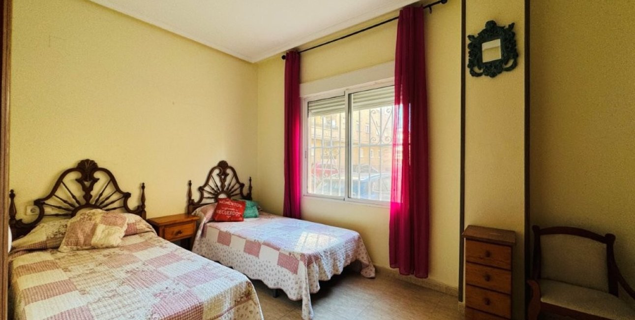 Resale - Apartment / flat -
Torrevieja - La Mata