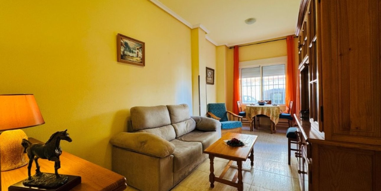 Resale - Apartment / flat -
Torrevieja - La Mata