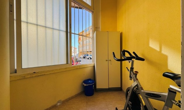 Resale - Apartment / flat -
Torrevieja - La Mata