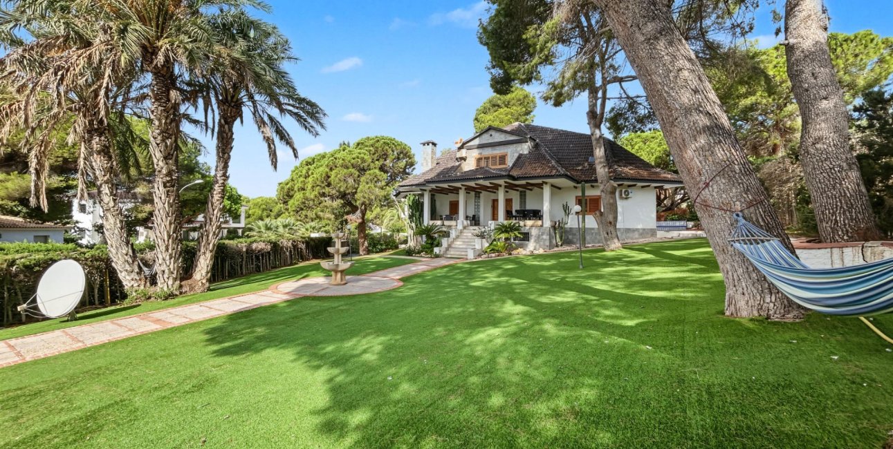 Reventa - Villa -
Orihuela Costa - Campoamor
