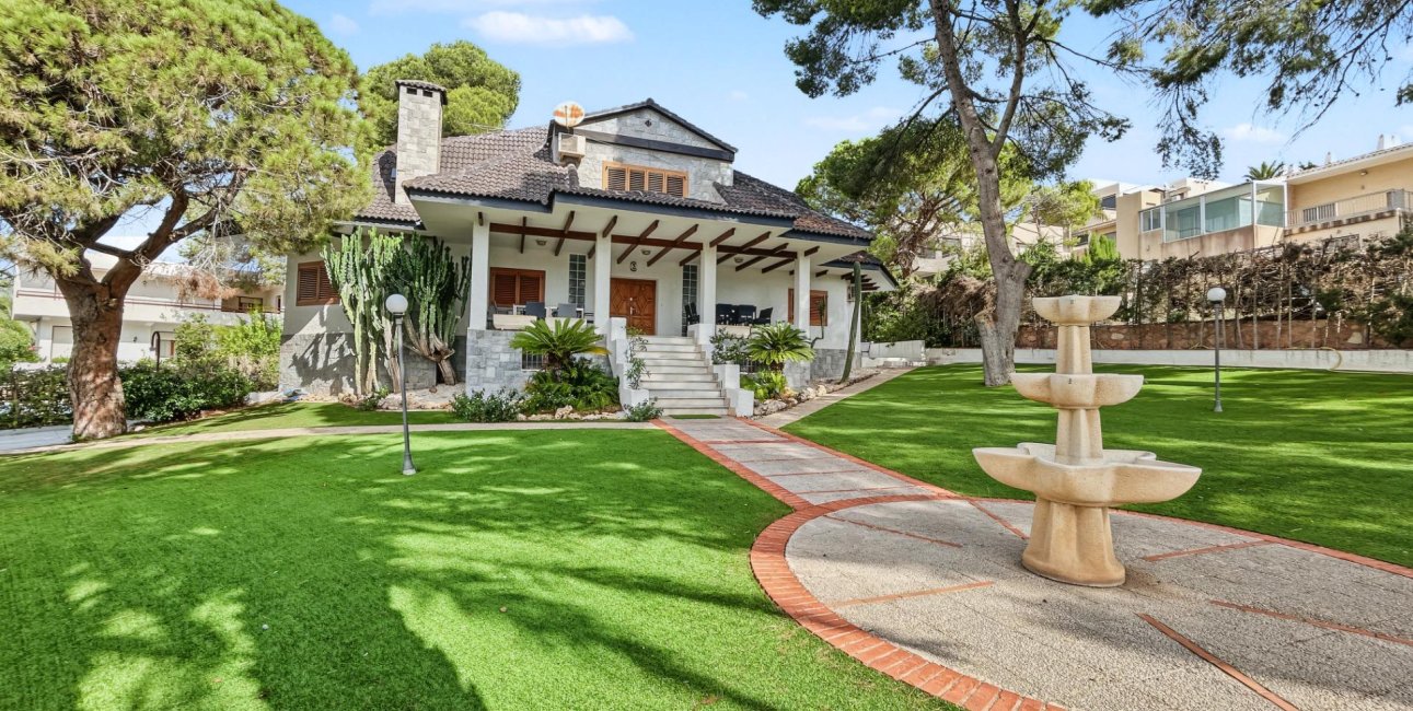 Reventa - Villa -
Orihuela Costa - Campoamor