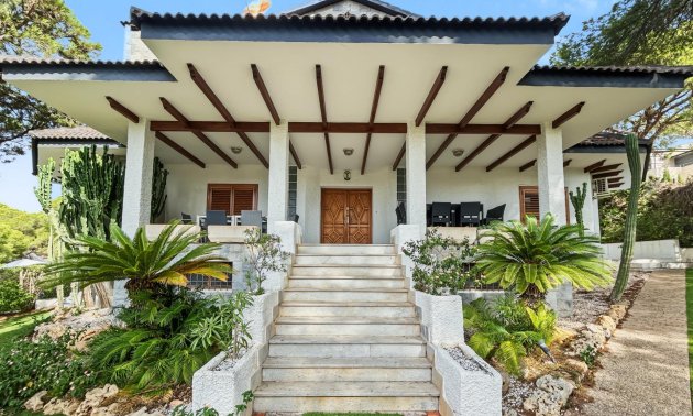 Reventa - Villa -
Orihuela Costa - Campoamor