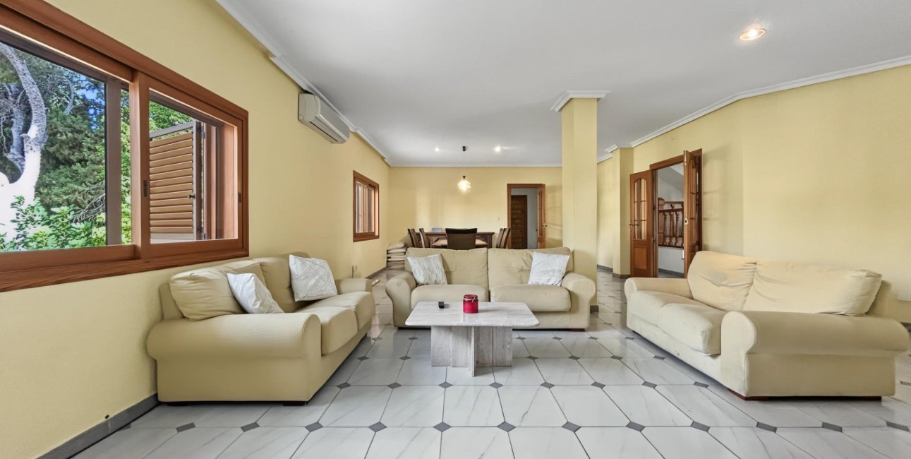 Reventa - Villa -
Orihuela Costa - Campoamor