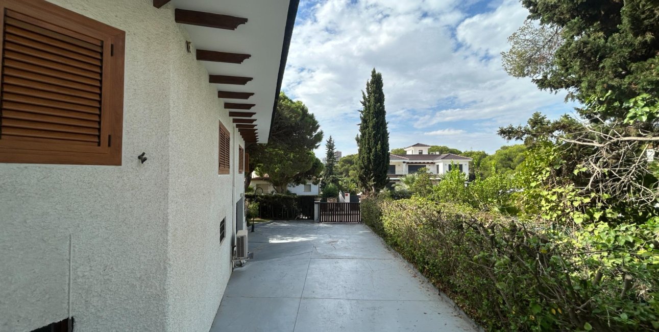 Reventa - Villa -
Orihuela Costa - Campoamor