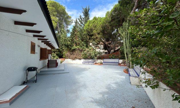 Reventa - Villa -
Orihuela Costa - Campoamor