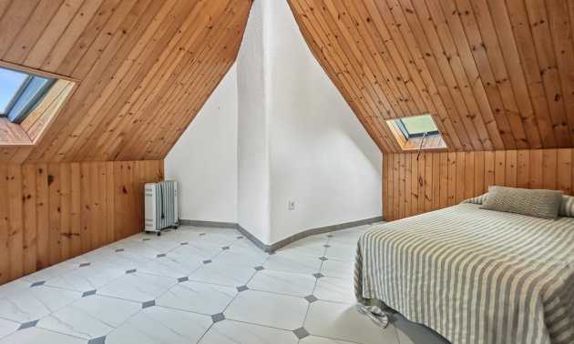 Reventa - Villa -
Orihuela Costa - Campoamor