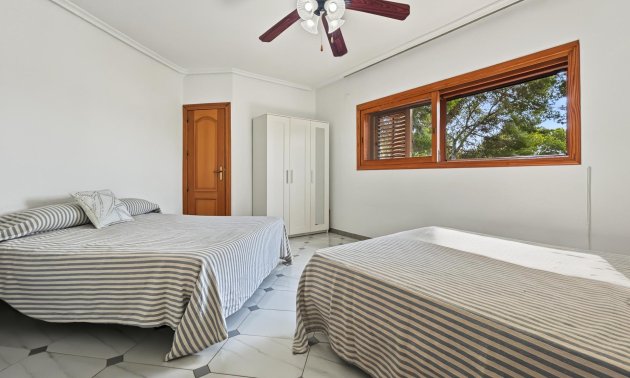 Reventa - Villa -
Orihuela Costa - Campoamor