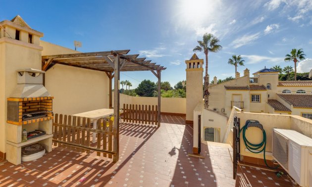 Rynek wtórny - Bungalow -
Orihuela Costa - Villamartín