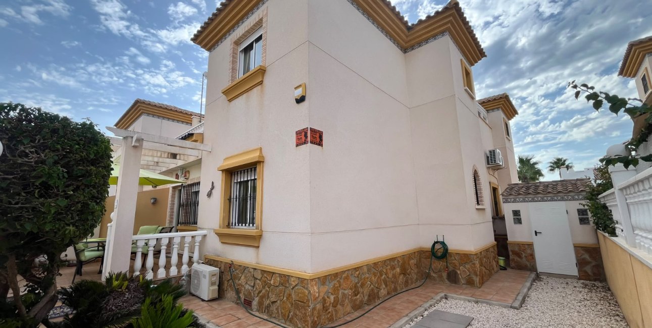 Rynek wtórny - Dom Szeregowy -
Orihuela Costa - Villamartin