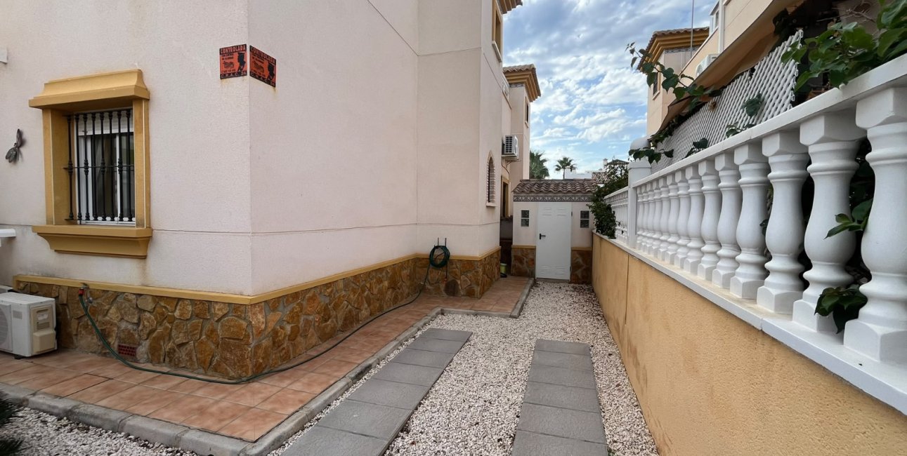 Rynek wtórny - Dom Szeregowy -
Orihuela Costa - Villamartin