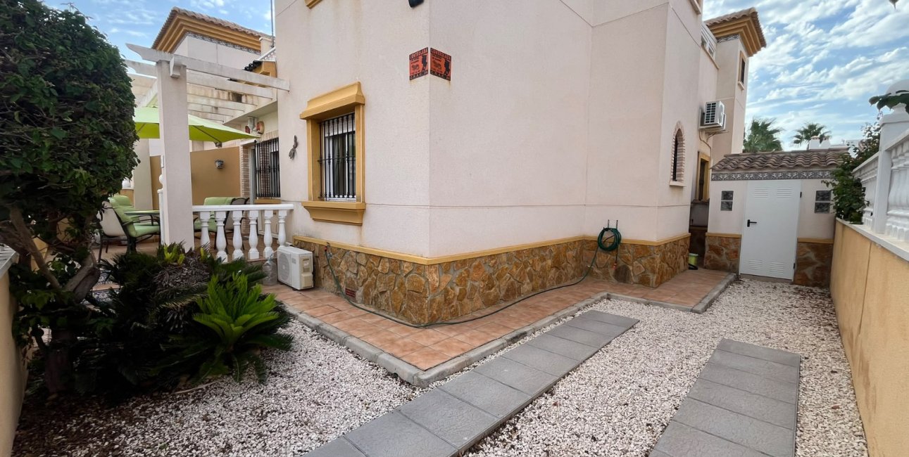 Rynek wtórny - Dom Szeregowy -
Orihuela Costa - Villamartin
