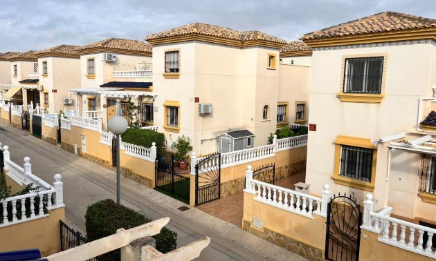 Rynek wtórny - Dom Szeregowy -
Orihuela Costa - Villamartin
