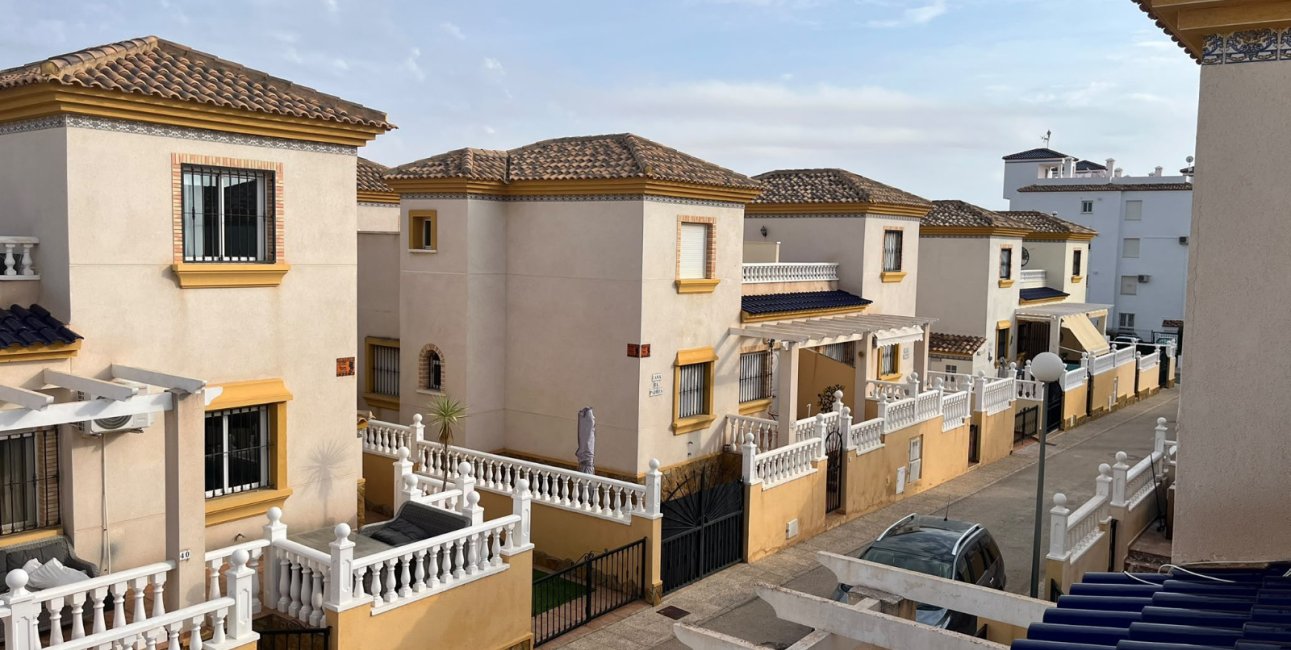 Rynek wtórny - Dom Szeregowy -
Orihuela Costa - Villamartin