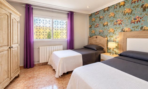 Reventa - Villa -
Benferri - Benfis Park