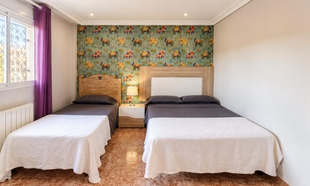 Reventa - Villa -
Benferri - Benfis Park