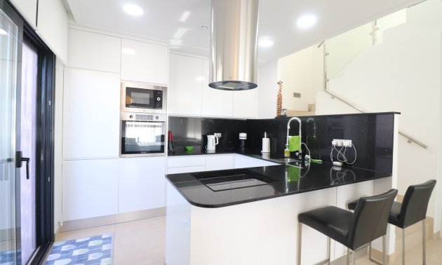 Resale - Villa -
Benijofar - Benijofar - Village