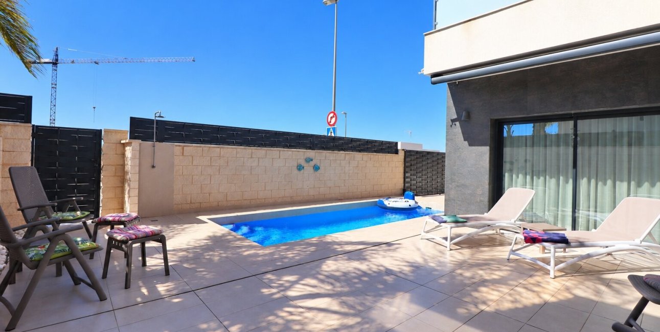 Resale - Villa -
Benijofar - Benijofar - Village