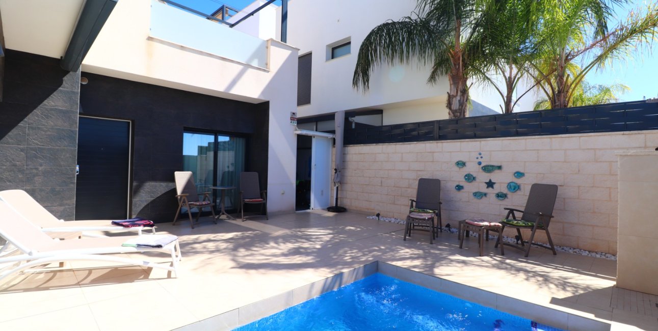 Resale - Villa -
Benijofar - Benijofar - Village