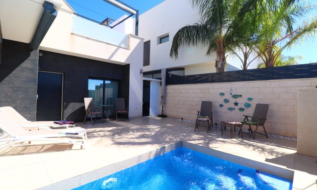 Resale - Villa -
Benijofar - Benijofar - Village