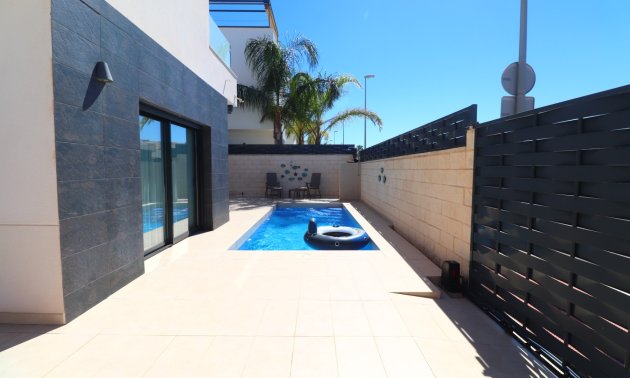Resale - Villa -
Benijofar - Benijofar - Village