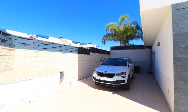 Resale - Villa -
Benijofar - Benijofar - Village