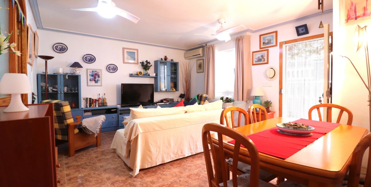Reventa - Adosado -
Orihuela Costa - Los Balcones