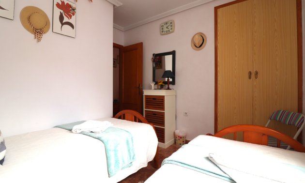 Reventa - Adosado -
Orihuela Costa - Los Balcones