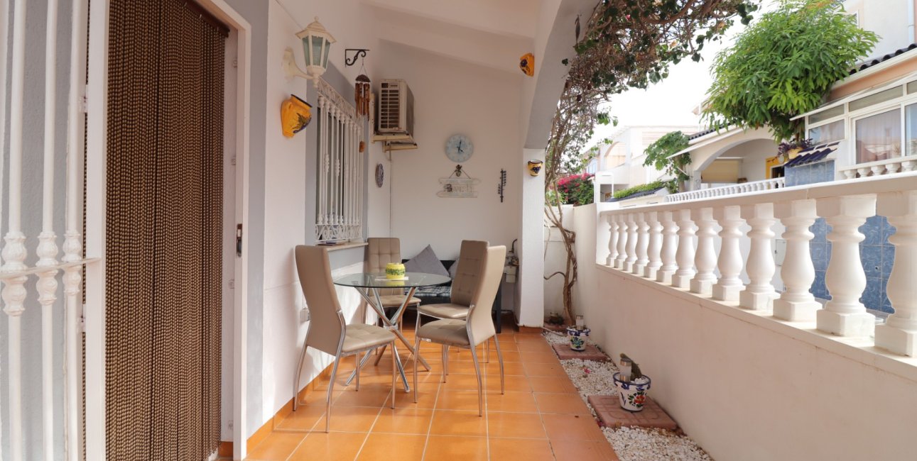 Reventa - Adosado -
Orihuela Costa - Los Balcones