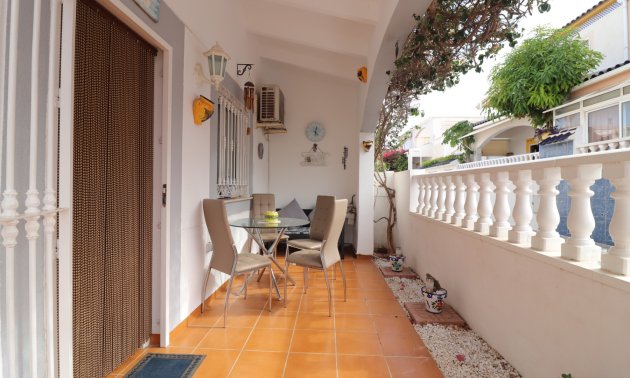 Reventa - Adosado -
Orihuela Costa - Los Balcones